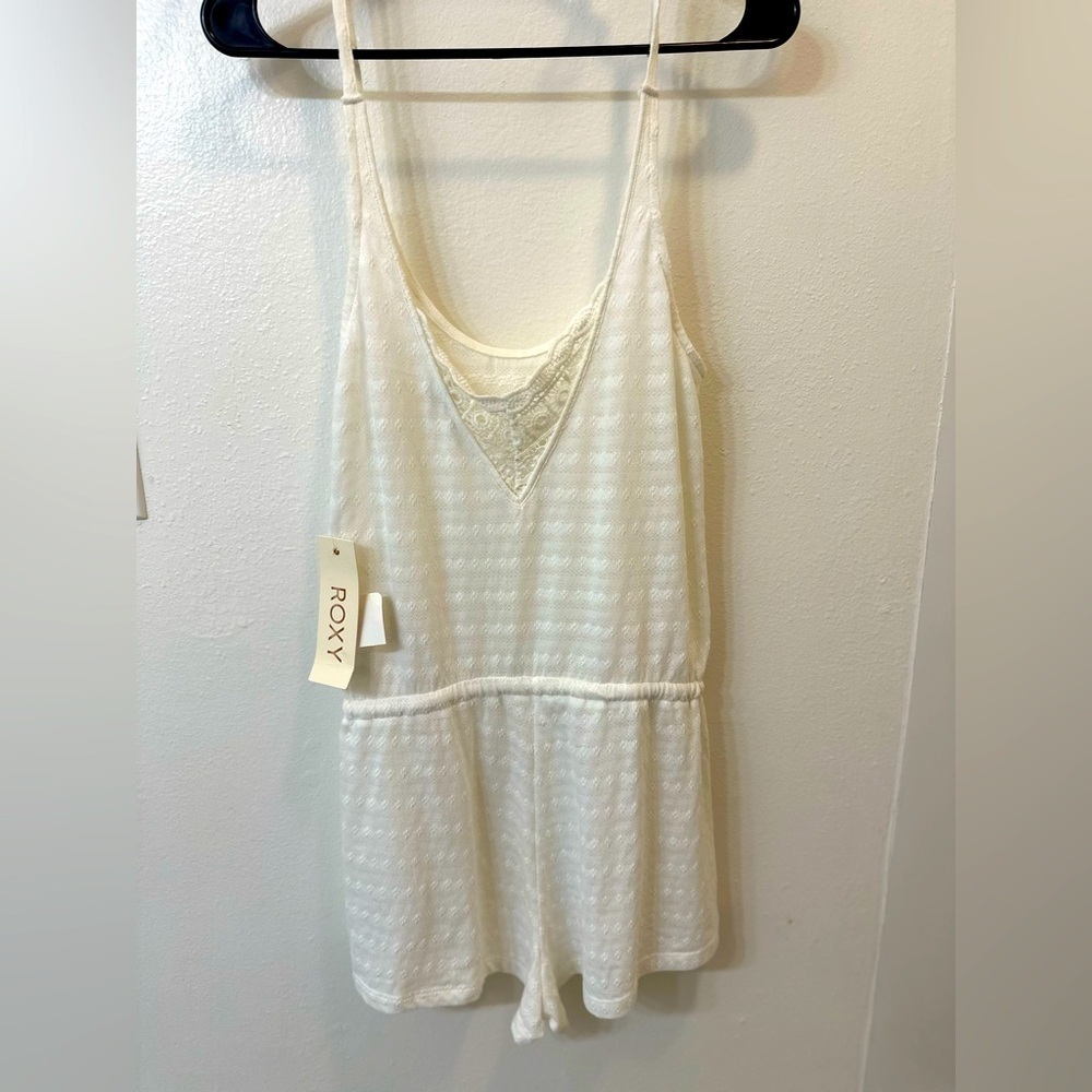 Roxy Tank Top Romper NWT. White. Lacey. Lightweight. Size small. Women's. - Picture 1 of 5